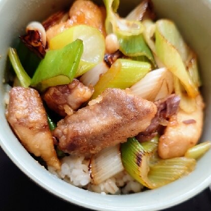 少し濃いめの味付けで、いつも丼にして食べています。一人暮らしで魚を食べなきゃと思ってるので美味しいレシピ感謝です！